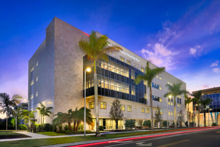 Jupiter Medical Center Tim and Jayne Donahue Patient Care Tower