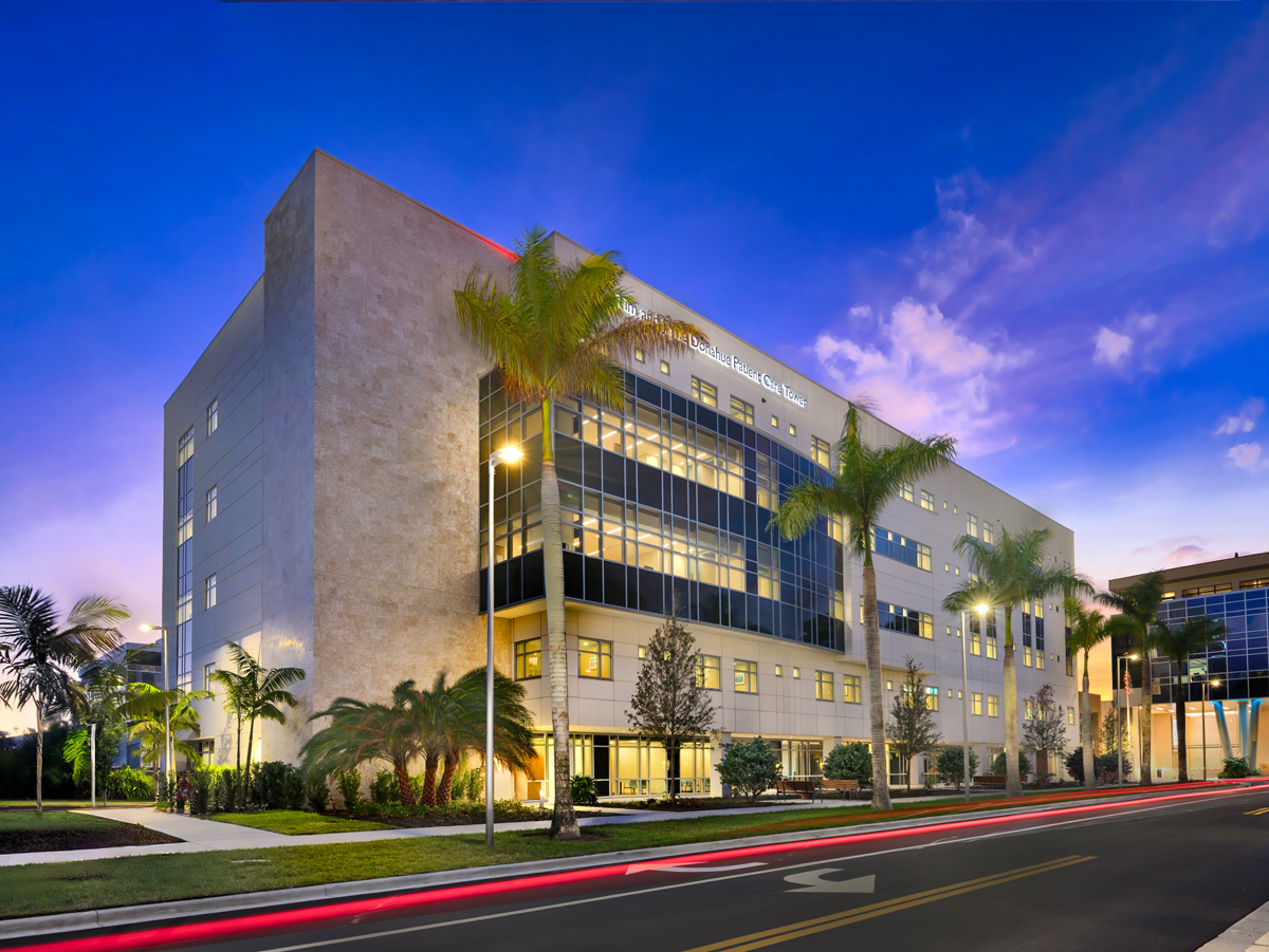 Jupiter Medical Center Tim and Jayne Donahue Patient Care Tower