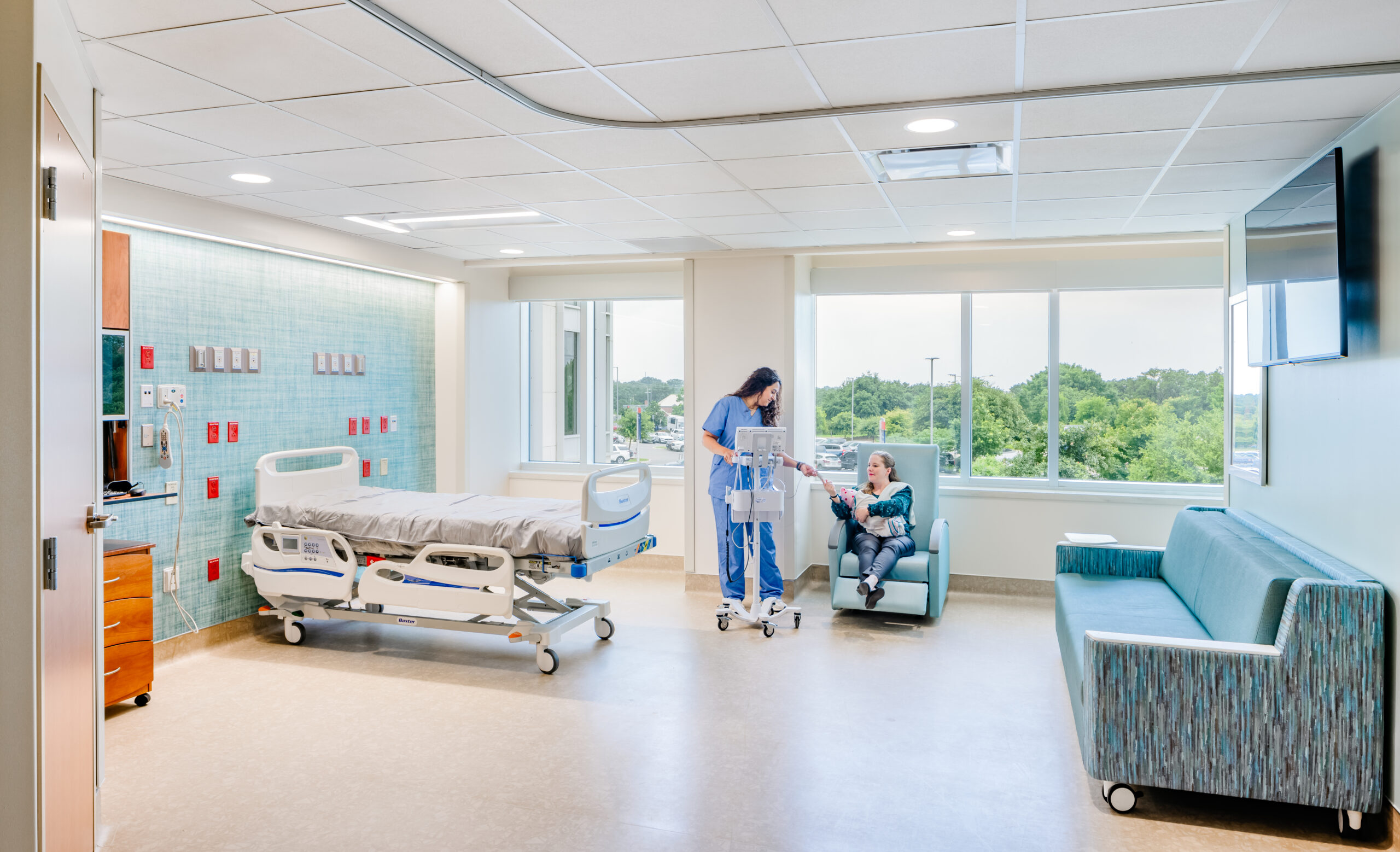 Photo of postpartum patient room