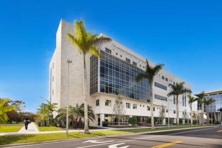 Jupiter Medical Center Tim and Jayne Donahue Patient Care Tower