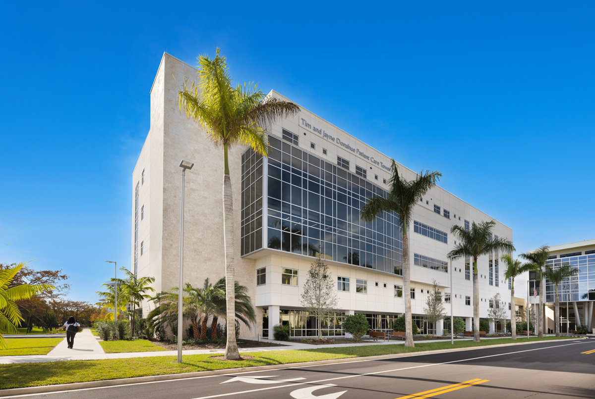 Jupiter Medical Center Tim and Jayne Donahue Patient Care Tower