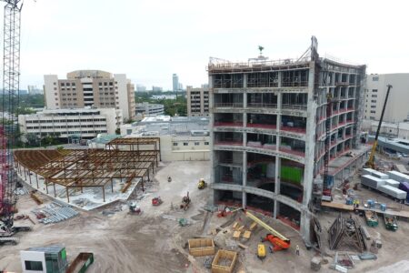 MOUNT SINAI MEDICAL CENTER Topping Out