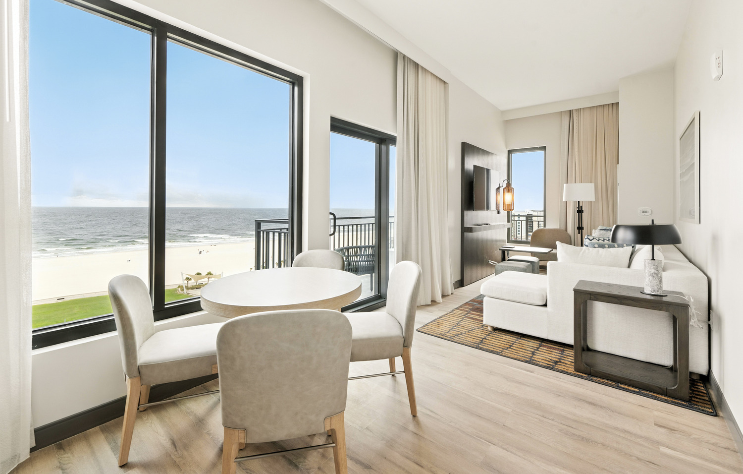Embassy Suites Gulf Shores room