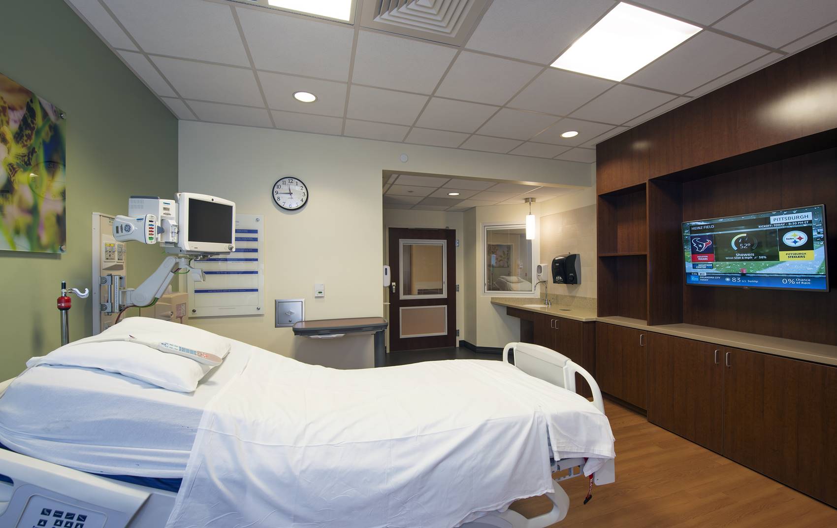 Patient room at Florida Hospital Tampa