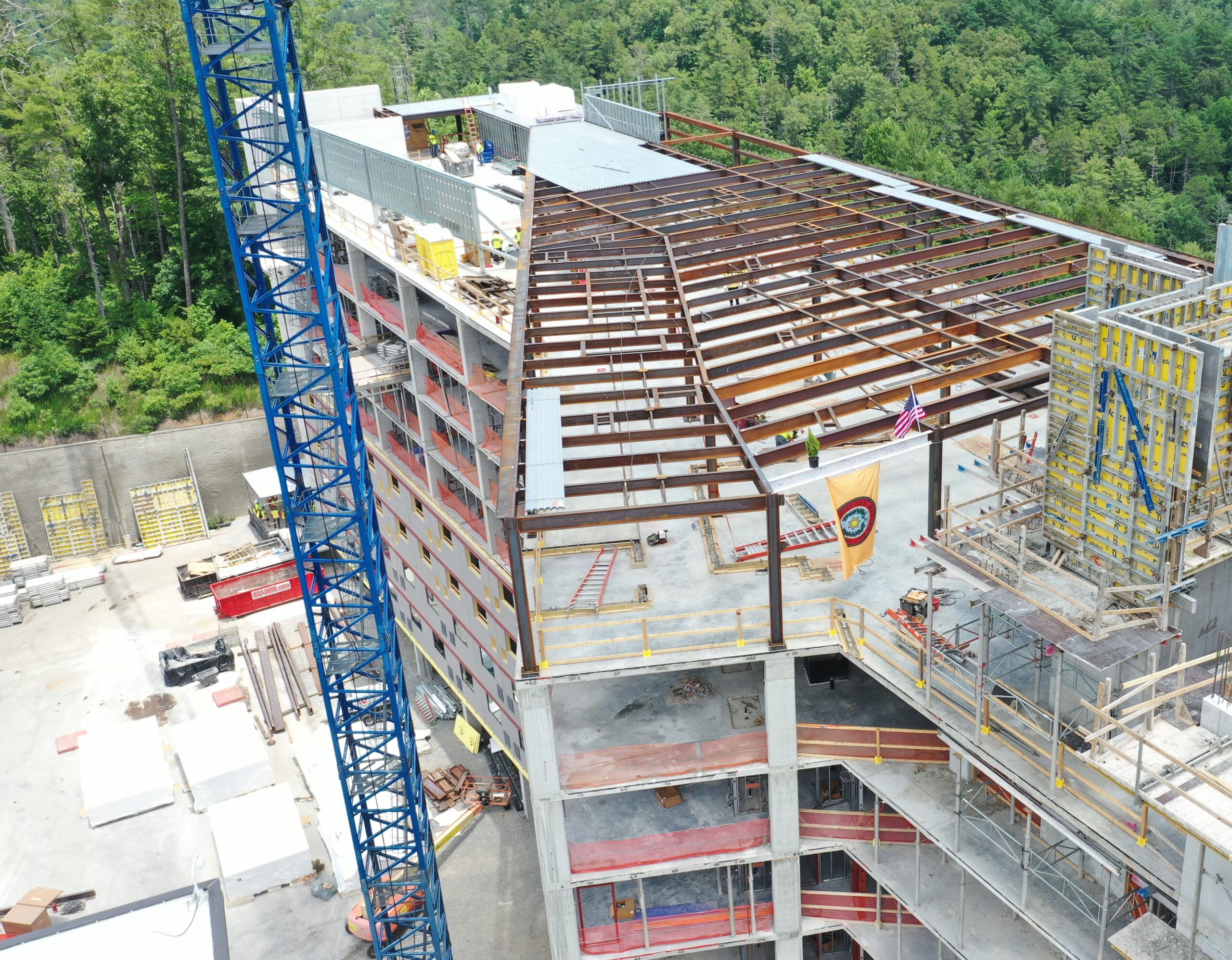 picture of an in-progress hotel