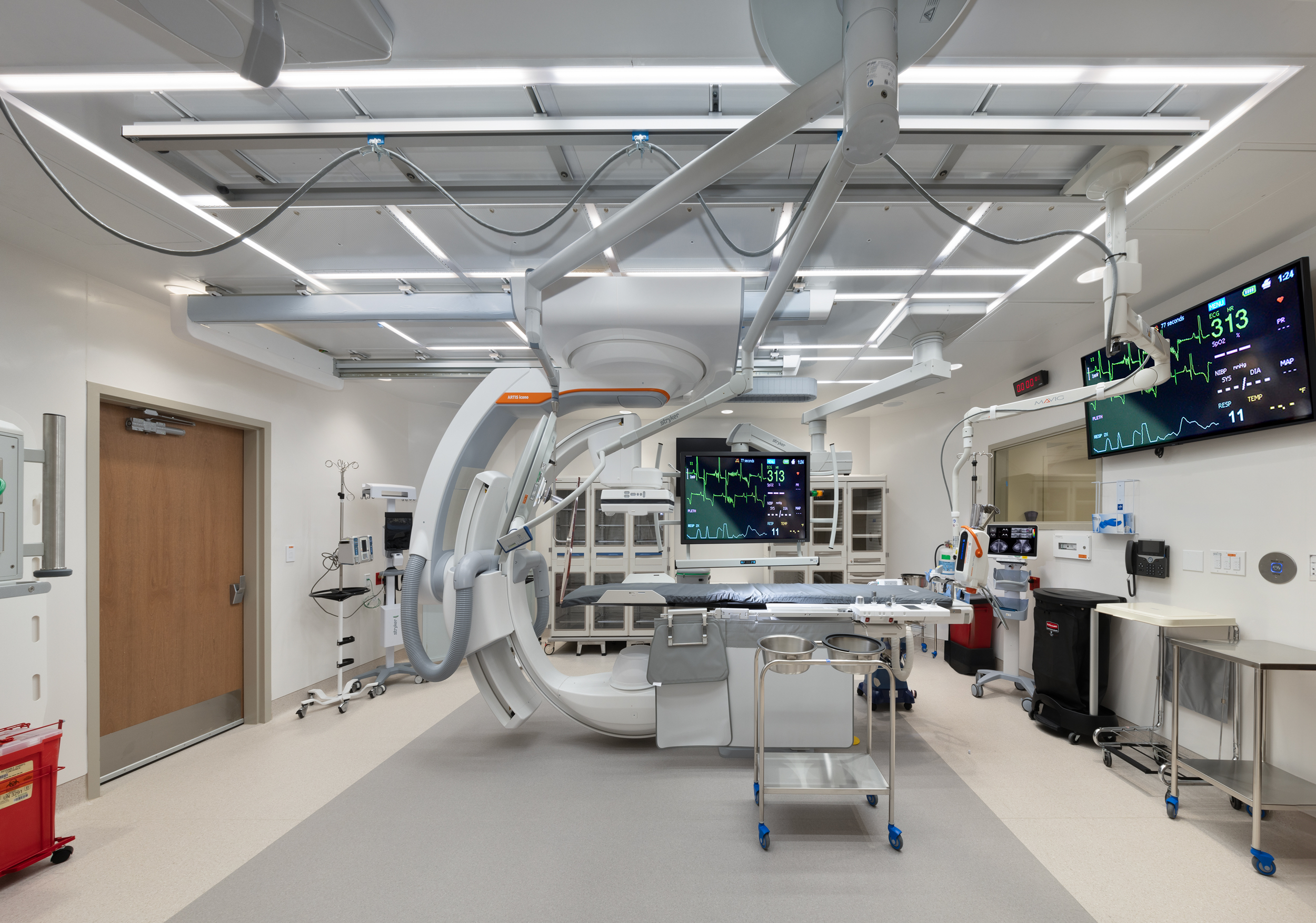 Image of an operating room